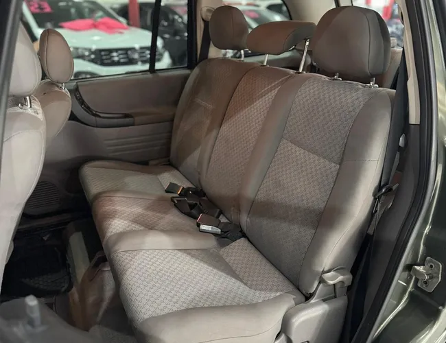 Imagem 10 – Zafira 2011 2.0 Mpfi Expression 8V Flex 4P Automático