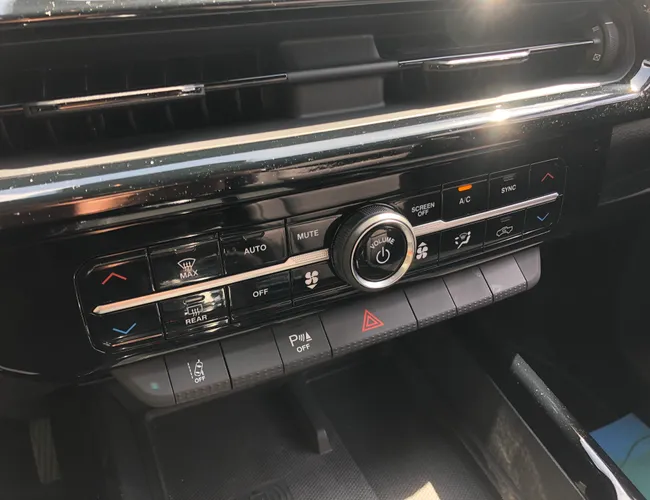 Imagem 15 – Rampage 2025 2.2 Turbo Diesel Rebel 4X4 Automático