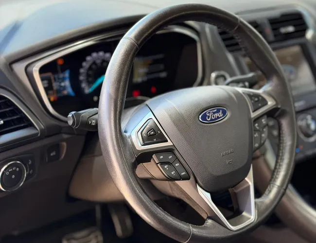 Imagem 13 – Fusion 2016 2.0 Titanium Fwd 16V Gasolina 4P Automático