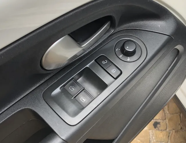 Imagem 8 – Cross Up 2016 1.0 Tsi 12V Flex 4P Manual