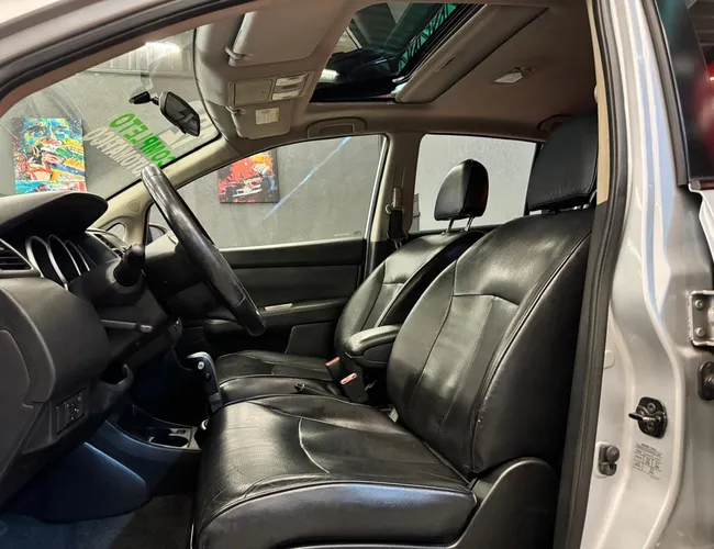 Imagem 12 – Tiida 2012 1.8 Sl 16V Flex 4P Automático