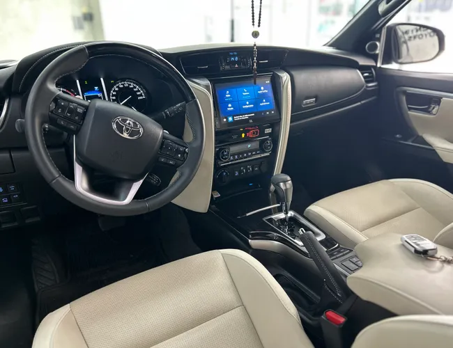 Imagem 12 – Hilux Sw4 2024 2.8 D-4D Turbo Diesel Diamond 7L 4X4 Automático