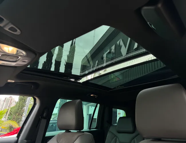 Imagem 8 – Commander 2025 2.0 Hurricane 4 Turbo Gasolina Overland At9