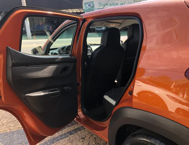 Imagem 9 – Kwid 2022 1.0 12V Sce Flex Intense Manual