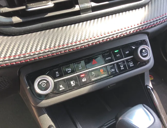 Imagem 15 – Fastback 2026 1.3 Turbo 270 Flex Abarth At6