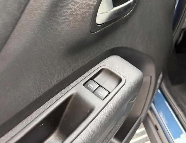 Imagem 11 – Basalt 2025 1.0 Turbo 200 Flex Shine Cvt