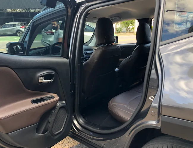 Imagem 10 – Renegade 2024 1.3 T270 Turbo Flex Sport At6