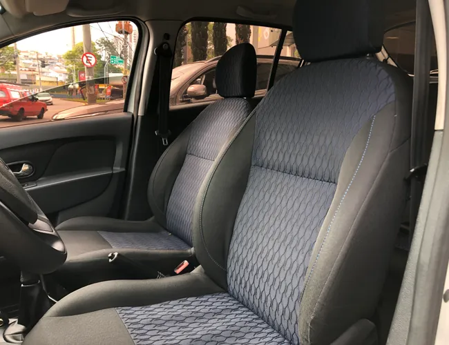 Imagem 7 – Sandero 2016 1.0 EXPRESSION 16V FLEX 4P MANUAL
