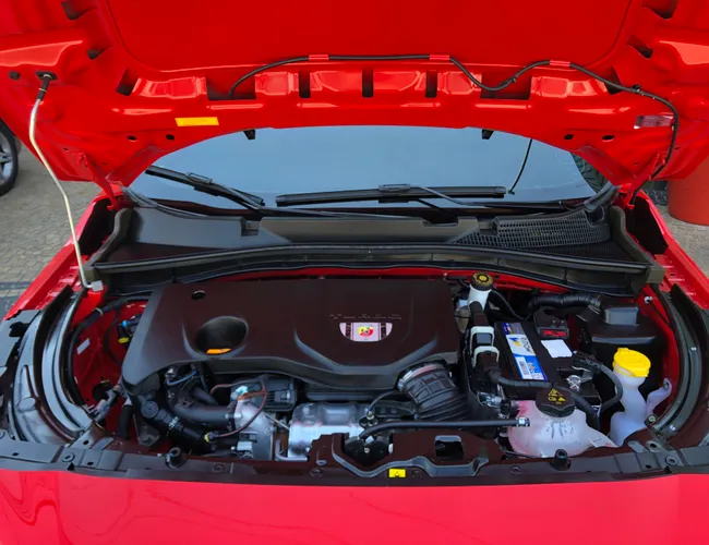 Imagem 18 – Fastback 2025 1.3 Turbo 270 Flex Abarth At6