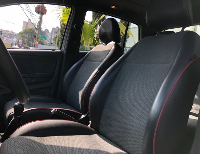 Imagem 11 – Fox 2016 1.6 Mi Rock In Rio 8V Flex 4P Manual
