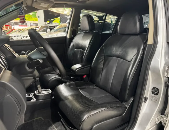 Imagem 10 – Tiida 2011 1.8 Sl 16V Flex 4P Automático