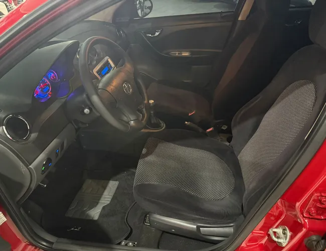 Imagem 7 – J3 2012 1.4 16V Gasolina 4P Manual