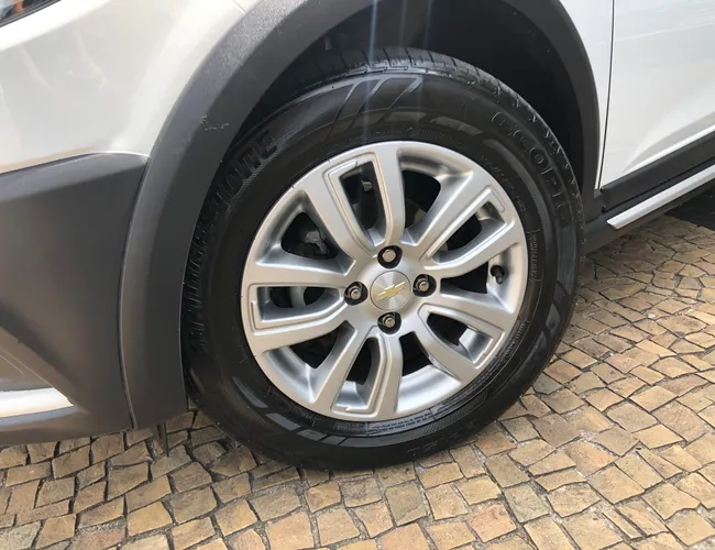 Imagem 5 – Onix 2017 1.4 Mpfi Activ 8V Flex 4P Automático