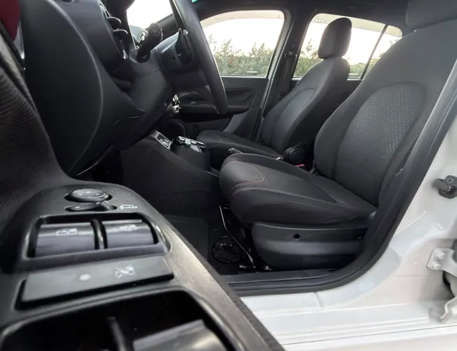 Imagem 11 – Uno 2015 1.4 Evo Sporting 8V Flex 4P Automatizado