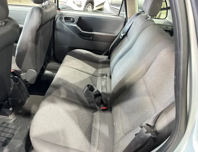 Imagem 9 – Meriva 2011 1.8 Mpfi Expression 8V Flex 4P Automatizado