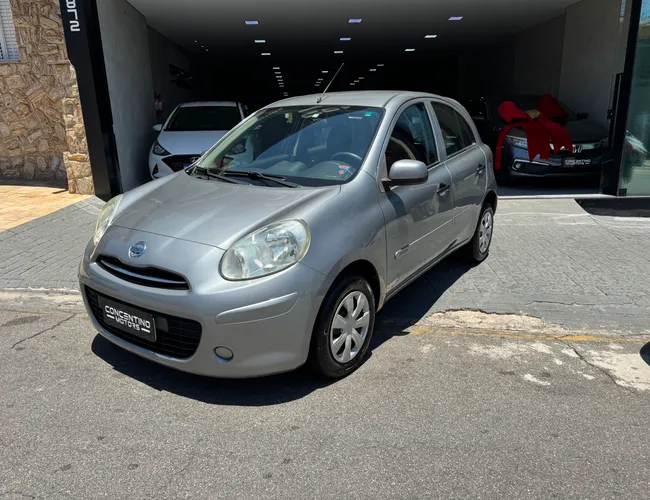 Imagem exterior do veículo March 2013 1.6 Sv 16V Flex 4P Manual