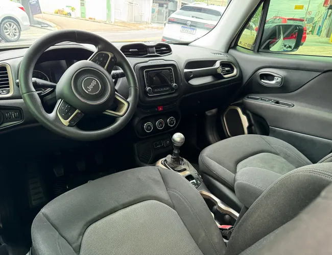 Imagem 5 – Renegade 2017 1.8 16V Flex Sport 4P Manual