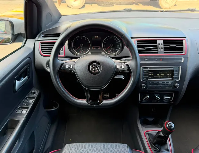 Imagem 12 – Fox 2016 1.6 Mi Rock In Rio 8V Flex 4P Manual