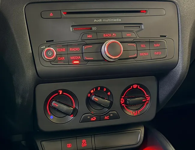 Imagem 12 – A1 2013 1.4 Tfsi Sportback Ambition 16V 185Cv Gasolina 4P Automático