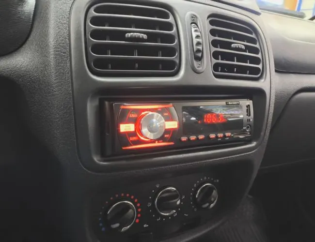 Imagem 12 – Clio 2016 1.0 EXPRESSION 16V FLEX 4P MANUAL