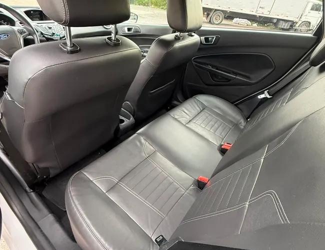 Imagem 14 – Fiesta 2014 1.6 Titanium Hatch 16V Flex 4P Automático