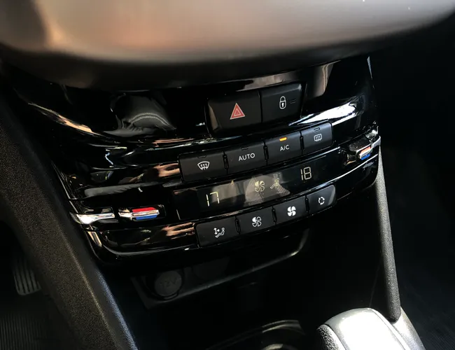 Imagem 14 – 208 2019 1.6 Griffe 16V Flex 4P Automático