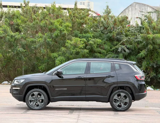 Imagem 10 – Compass 2017 2.0 16V Diesel Longitude 4X4 Automático