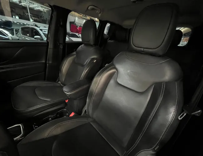 Imagem 12 – Renegade 2023 1.3 T270 Turbo Flex Longitude At6