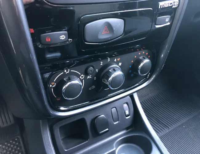 Imagem 13 – Duster 2015 1.6 Dynamique 4X2 16V Flex 4P Manual