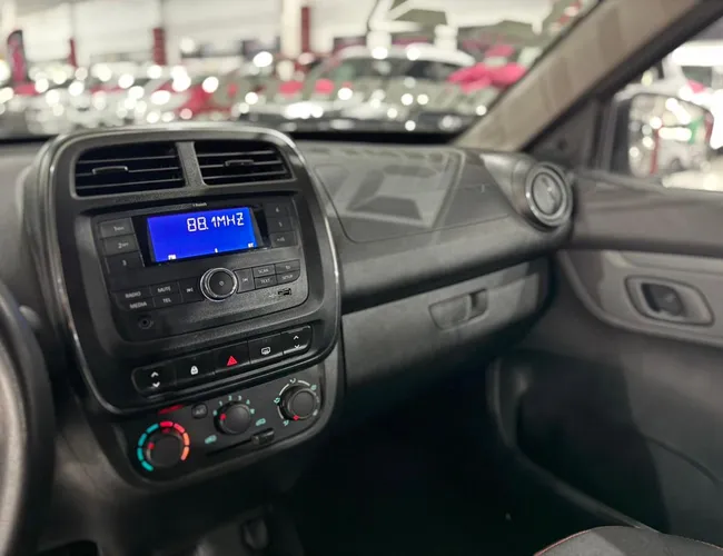 Imagem 11 – Kwid 2025 1.0 12V Sce Flex Zen Manual