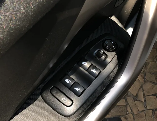 Imagem 9 – 208 2019 1.6 Griffe 16V Flex 4P Automático