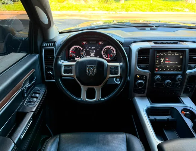 Imagem 12 – Classic 2022 5.7 V8 Gasolina Laramie Night Edition Cd 4X4 Automático