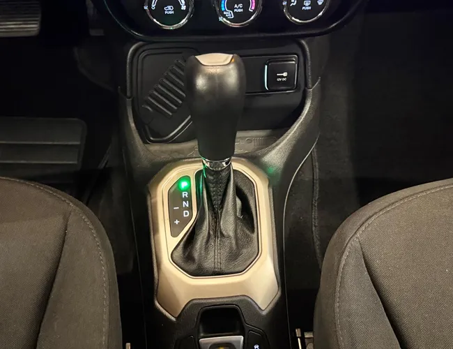 Imagem 10 – Renegade 2016 1.8 16V Flex 4P Automático