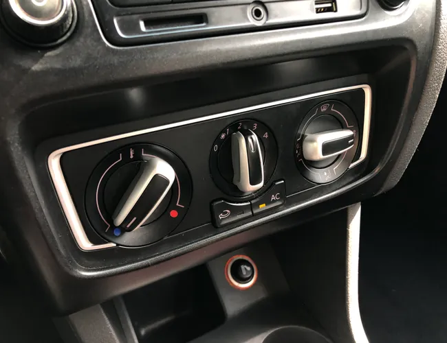 Imagem 9 – Fox 2016 1.6 Mi Rock In Rio 8V Flex 4P Manual