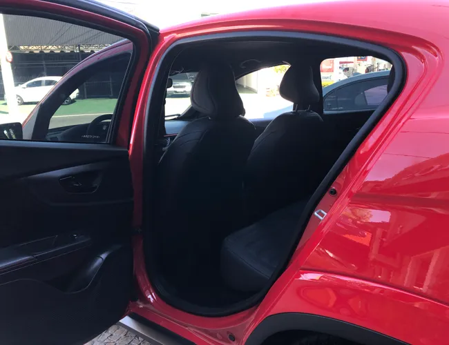 Imagem 12 – Fastback 2025 1.3 Turbo 270 Flex Abarth At6