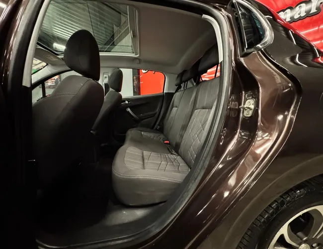Imagem 12 – 208 2015 1.6 Griffe 16V Flex 4P Automático
