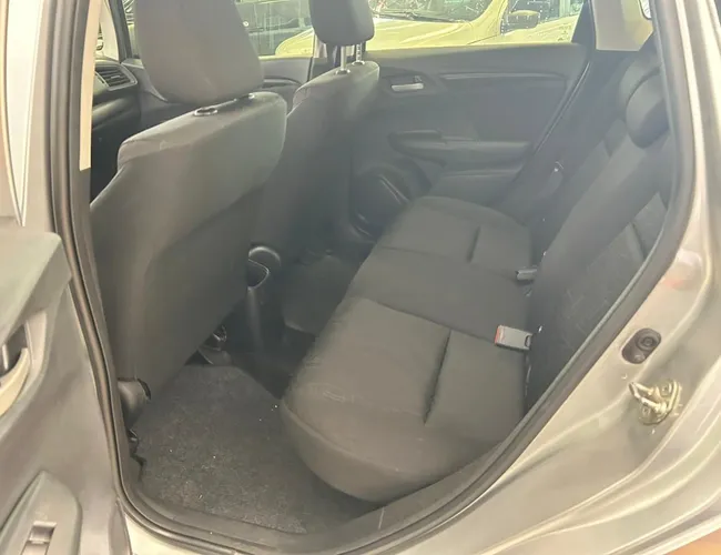 Imagem 10 – Fit 2015 1.5 Lx 16V Flex 4P Automático