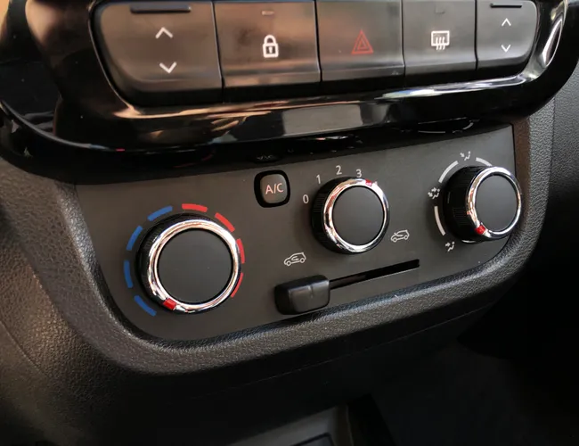 Imagem 12 – Kwid 2026 1.0 12V Sce Flex Intense Manual