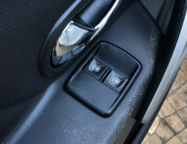 Imagem 8 – Sandero 2015 1.0 EXPRESSION 16V FLEX 4P MANUAL