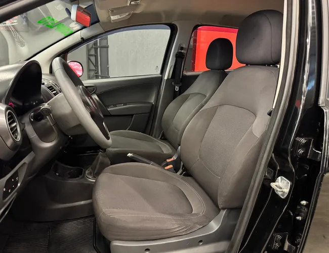 Imagem 11 – Grand Siena 2018 1.0 Evo Flex Attractive Manual