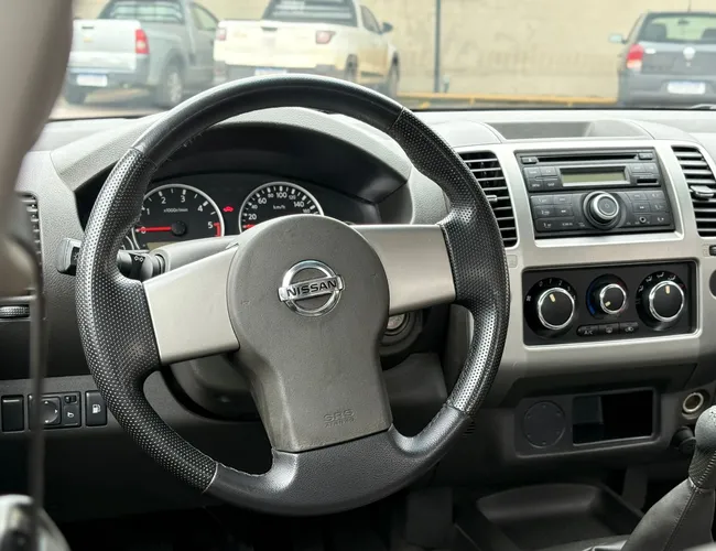 Imagem 12 – Frontier 2014 2.5 Sv Attack 4X4 Cd Turbo Eletronic Diesel 4P Manual