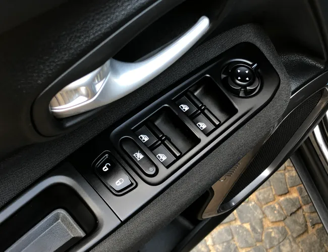 Imagem 8 – Renegade 2023 1.3 T270 Turbo Flex Sport At6