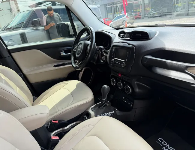 Imagem 9 – Renegade 2016 1.8 16V Flex Longitude 4P Automático