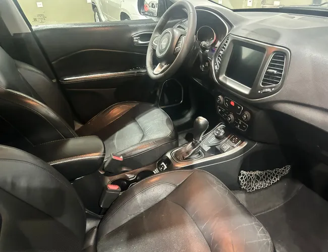 Imagem 11 – Compass 2018 2.0 16V Diesel Longitude 4X4 Automático