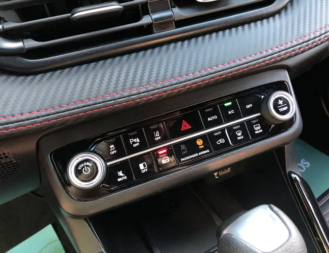 Imagem 13 – Fastback 2025 1.3 Turbo 270 Flex Abarth At6