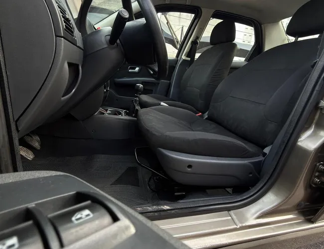 Imagem 11 – Siena 2011 1.0 Mpi El Celebration 8V Flex 4P Manual