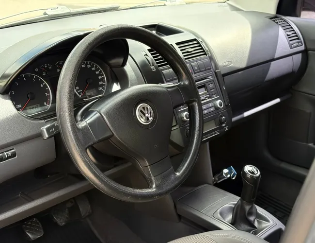 Imagem 12 – Polo Sedan 2010 1.6 Mi Comfortline 8V Flex 4P Manual