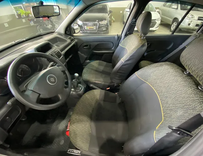Imagem 10 – Clio 2014 1.0 EXPRESSION 16V FLEX 4P MANUAL