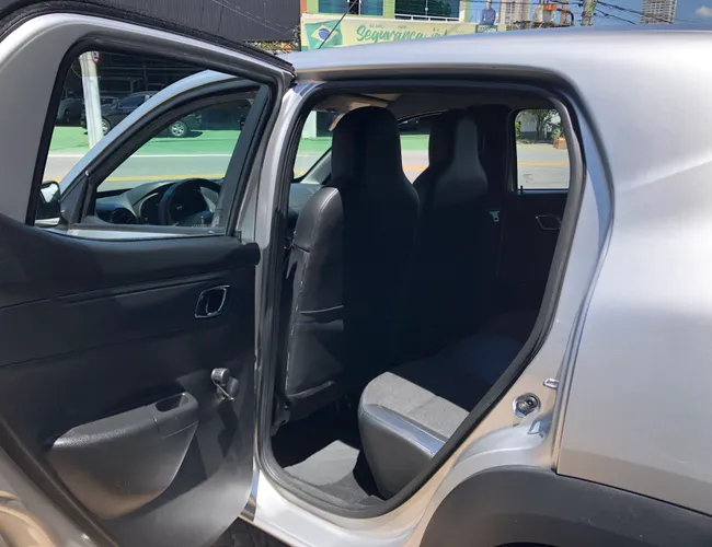 Imagem 9 – Kwid 2024 1.0 12V Sce Flex Intense Manual