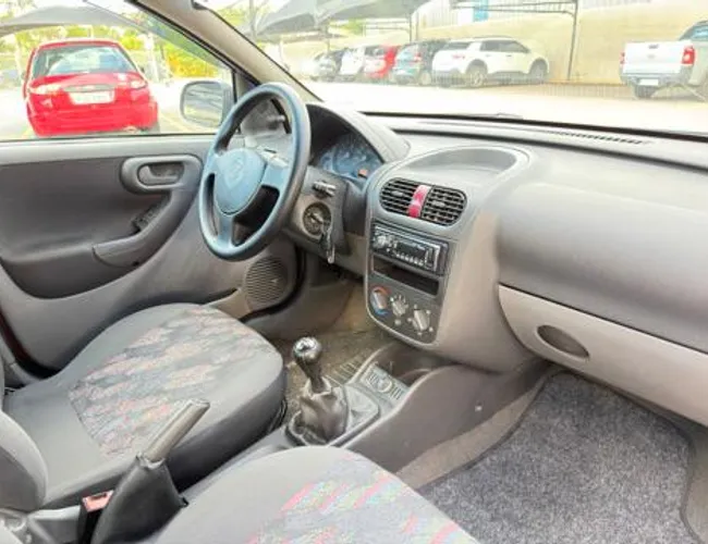 Imagem 16 – Corsa 2004 1.0 Mpfi 8V Gasolina 4P Manual
